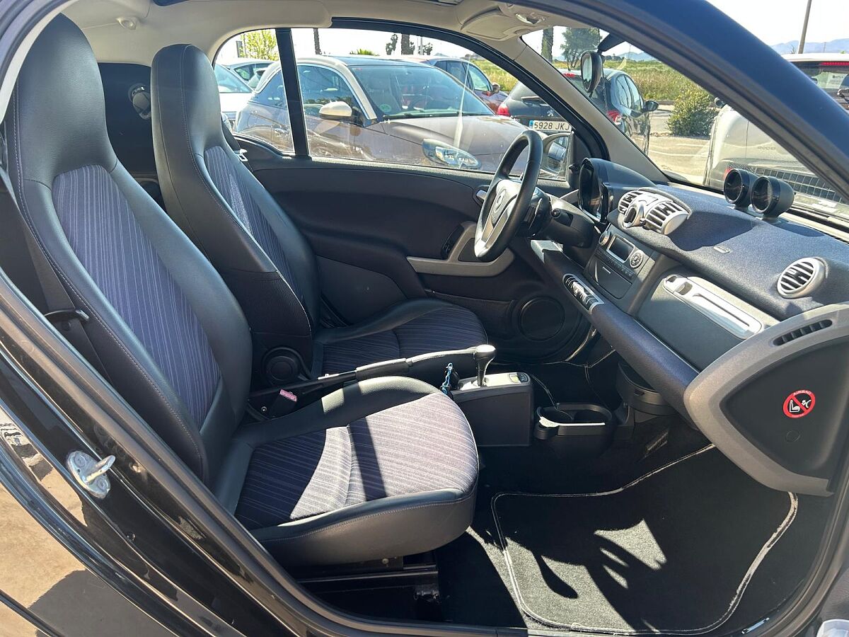 SMART FORTWO 1.0 PULSE MHD AUTO SPANISH LHD IN SPAIN 51000 MILES SUPERB 2012